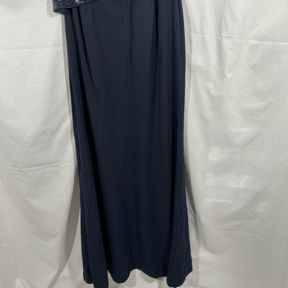NWT‎ Adrianna Papell Beaded Halter Gown in Midnight Blue [SZ 2 ] - Picture 8 of 12